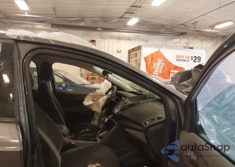 2015 Ford Escape S из США, поврежденный, VIN 1FMCU0F70FUB15927